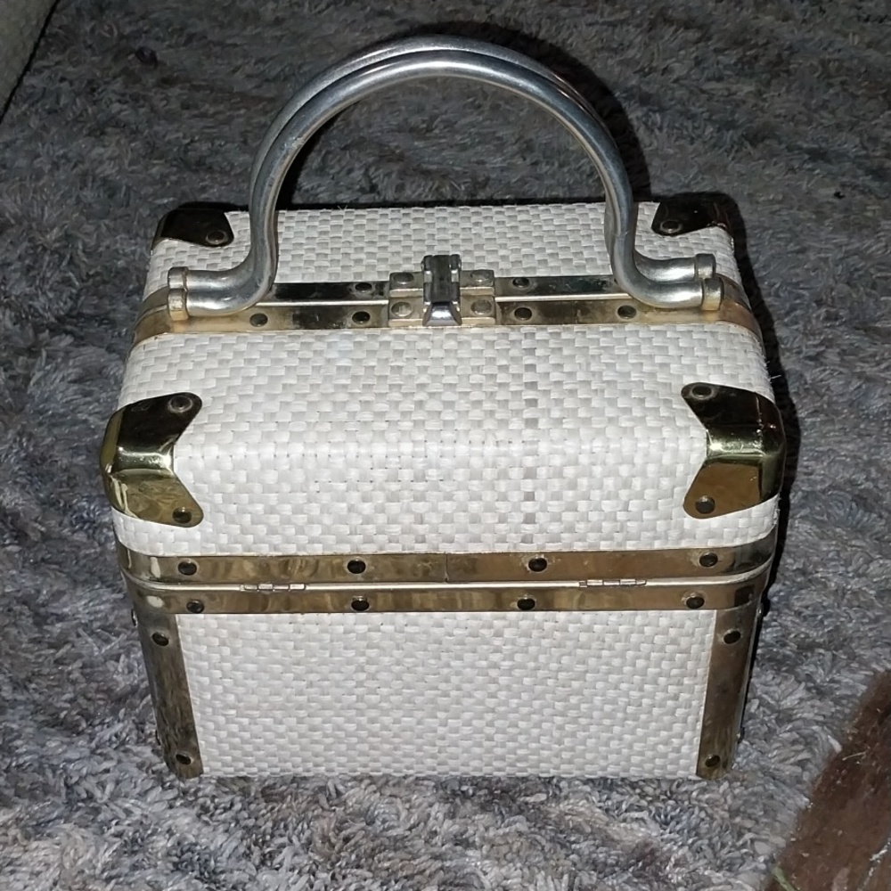 1960s Delill Woven Box Purse with Gold Toned Hardware